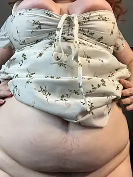 Ellie_coy_ - Drooling over my huge tits