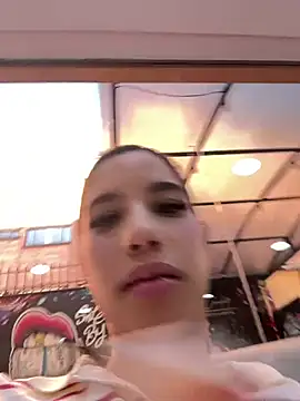 Praga_Pink - SHOW BOOBS IN UBER