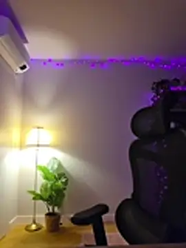 MiaRides19 - I will suck dildo 🙈🙈