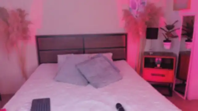 KaryMooon - Make her moan with pleasure 😋