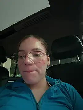 NicoleCut - Three Fingers in My Pussy Ticket Show