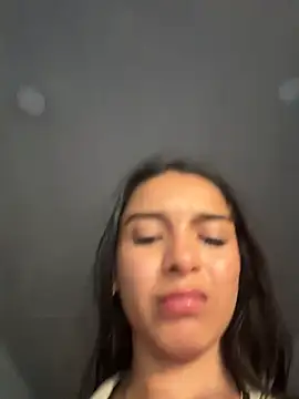 Violeta365 - My pussy very wet and nude