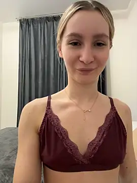 LunaVelvetti - sexy play with my tits