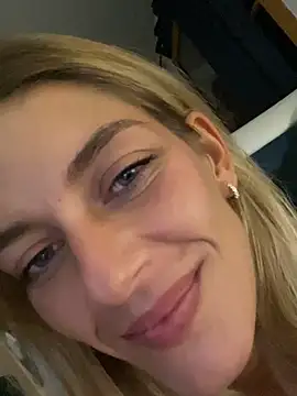 Bellalolahot - Doigtages pussy squirt fontaine