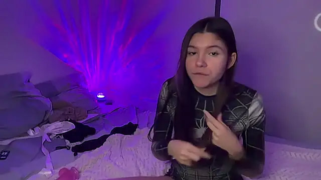 EvelyaBTBF - STRIPTEASE