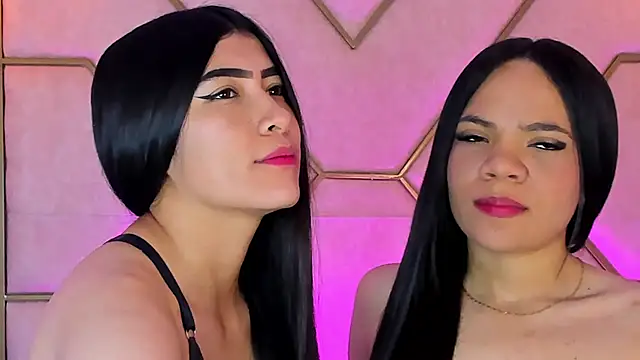 Siara_and_zoe - try her ass