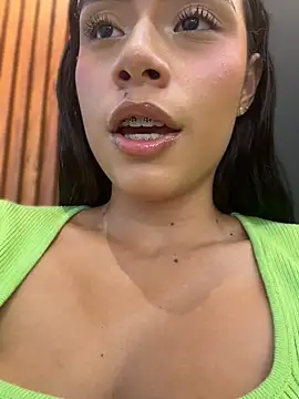 Sara-Castillo - 💦DOMI INSIDE DEEP IN PUBLIC + CUM🥵