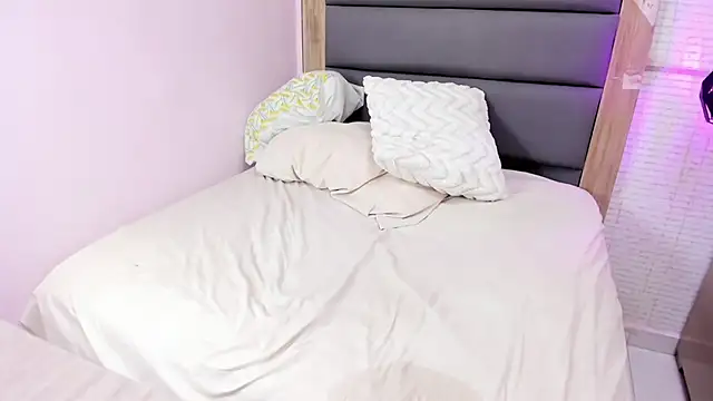 LUPE_FLASER - sexy dance full naked and heels👠
