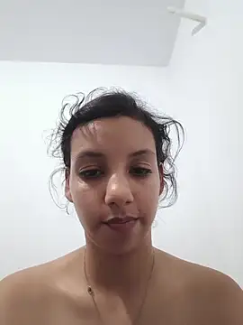 Princess_daffy - All naked in daffy's house