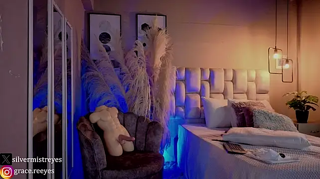 Silvermistt - remove panty and fingers in pussy 🫦🫦