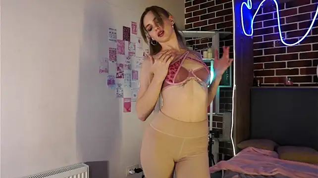 MarielRoloson - stroke the collarbone