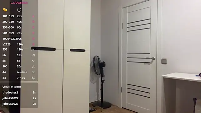 FelicidadMein - Lets play with my shorts!