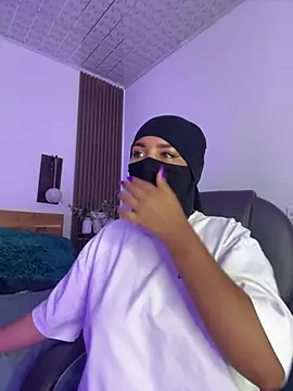 Mia_roose_02
