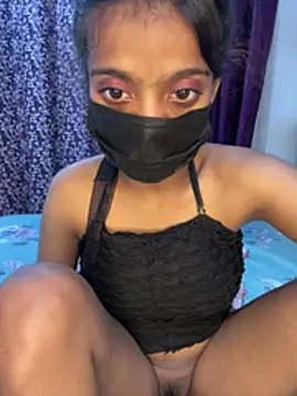 Mini-cutie - Kitchen in nude dance