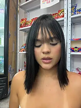 Bella-Ferrer - Finger in my pussy + big squirt
