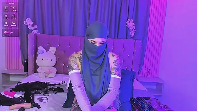 Nayla-Mouna - show tits play tits
