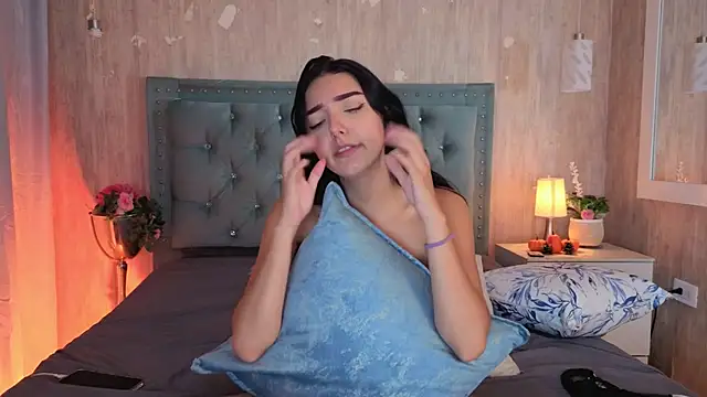 Marcelaa_fox - make my turn end happy 😍