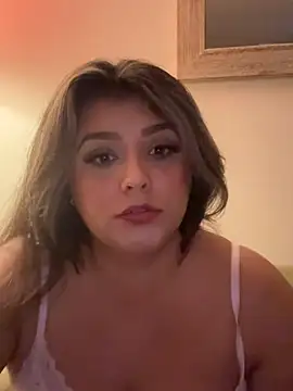 BlancaRosa_ - Rub and spit boobs 💋