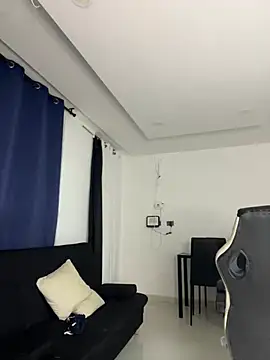 Saanvi21 - Playing with my wet pussy