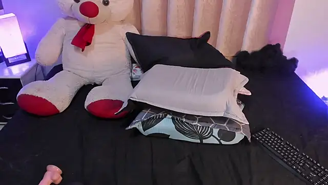 AGATHA_BRUNNETT - shake ass and panty off