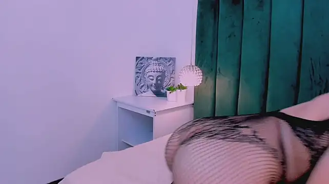 Raven_Luxx - 🖤OILED BODY NAKED