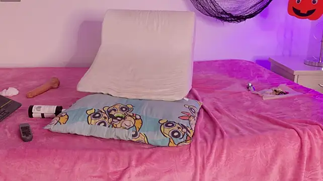Hellzel_moon - suck + spit my feet 🦶🏼🫦💦