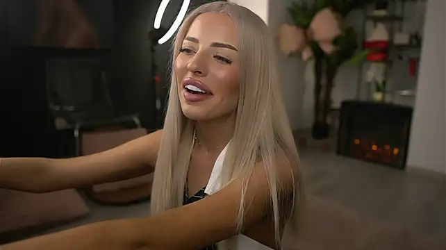 SerenaNoir - Finger pussy & ass✌😻🔥