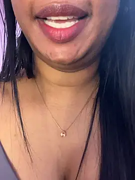 Tamil_Maaya