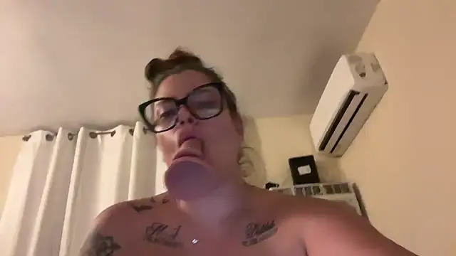 Lolagirl7 - two fingers in ass