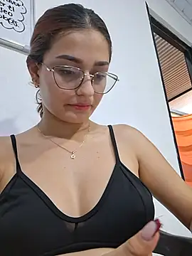 Ary-18 - Doggy + finger in ass