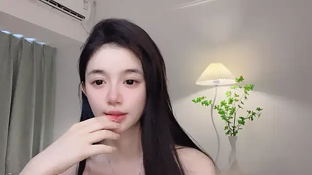 Annie-3 - 泡泡抹香肩 涂美胸 小粉控制3min