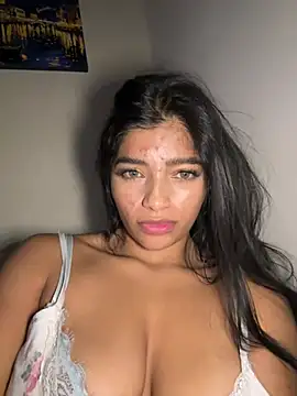 AgathaGeorgiou - Oil body and sexy dance