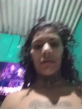 Majo_Ferrer - Playing in the shower