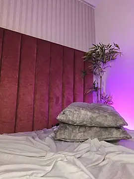 LiaSoler - spread ass and tease my holes