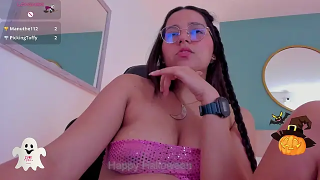 lucy_blue28's Live XXX Chat