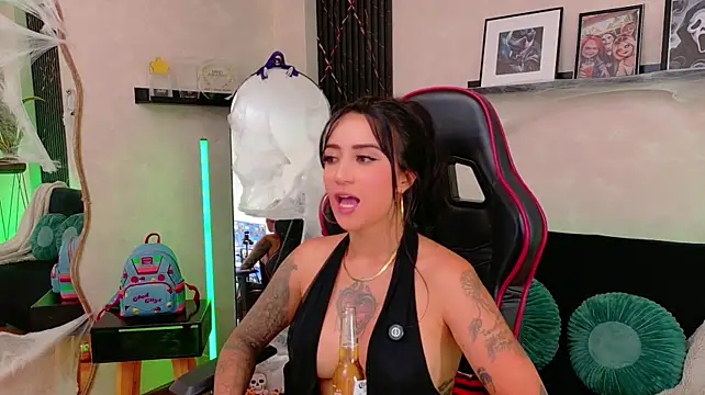 EmmyEvans1 - one more beer