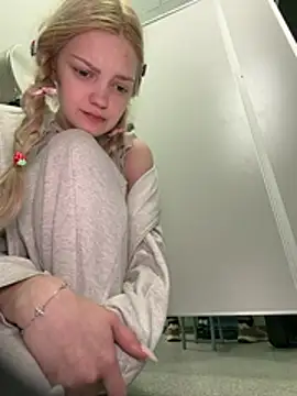 Elsawhere - OMG NAKED! GIFT DRIVER MY PANTIES