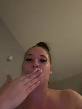Poppylooloo - Spread legs slap pussy