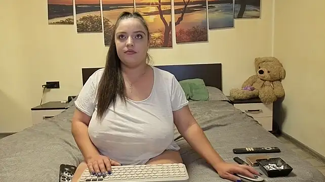 Adelline - make me to squirttt biggggggg