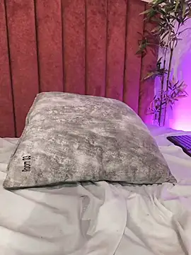 LiaSoler - spread ass and tease my holes