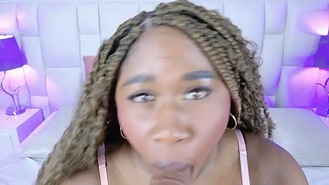 AliiceJhones - open buttocks