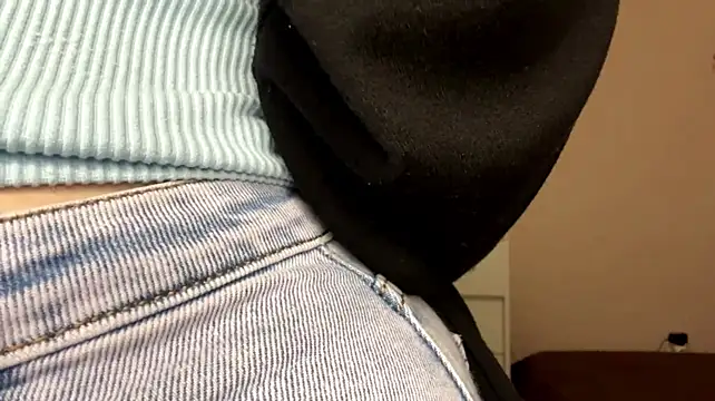 Ledi_Asthik