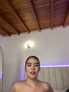 Mia_Roswell - oil in mi tits