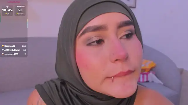 Seraphine_arabic - lick finger