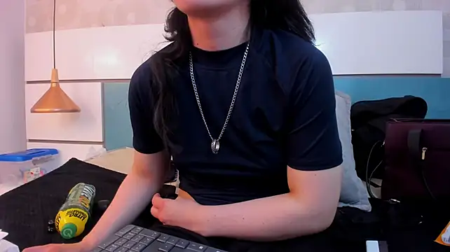 Ashkoreh - show ass + spank hard