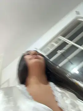 Emily_Gomezz - Play pussy with dildo