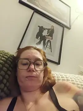 Ladydivine14 - Enlève moi le haut 🍒🔥💋