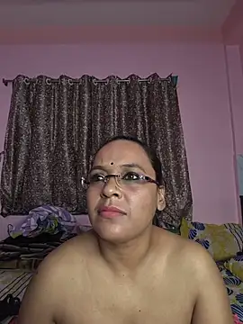 Naughtymia06