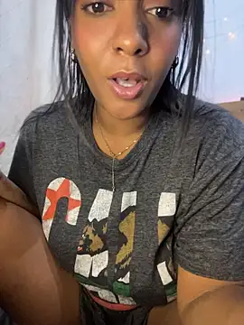 SADIRA_7 - Masturbando 🐸💦PELADINHA +dildo PPK🐸💦