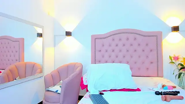 Molyrestrepo - Rub My clit + Domi